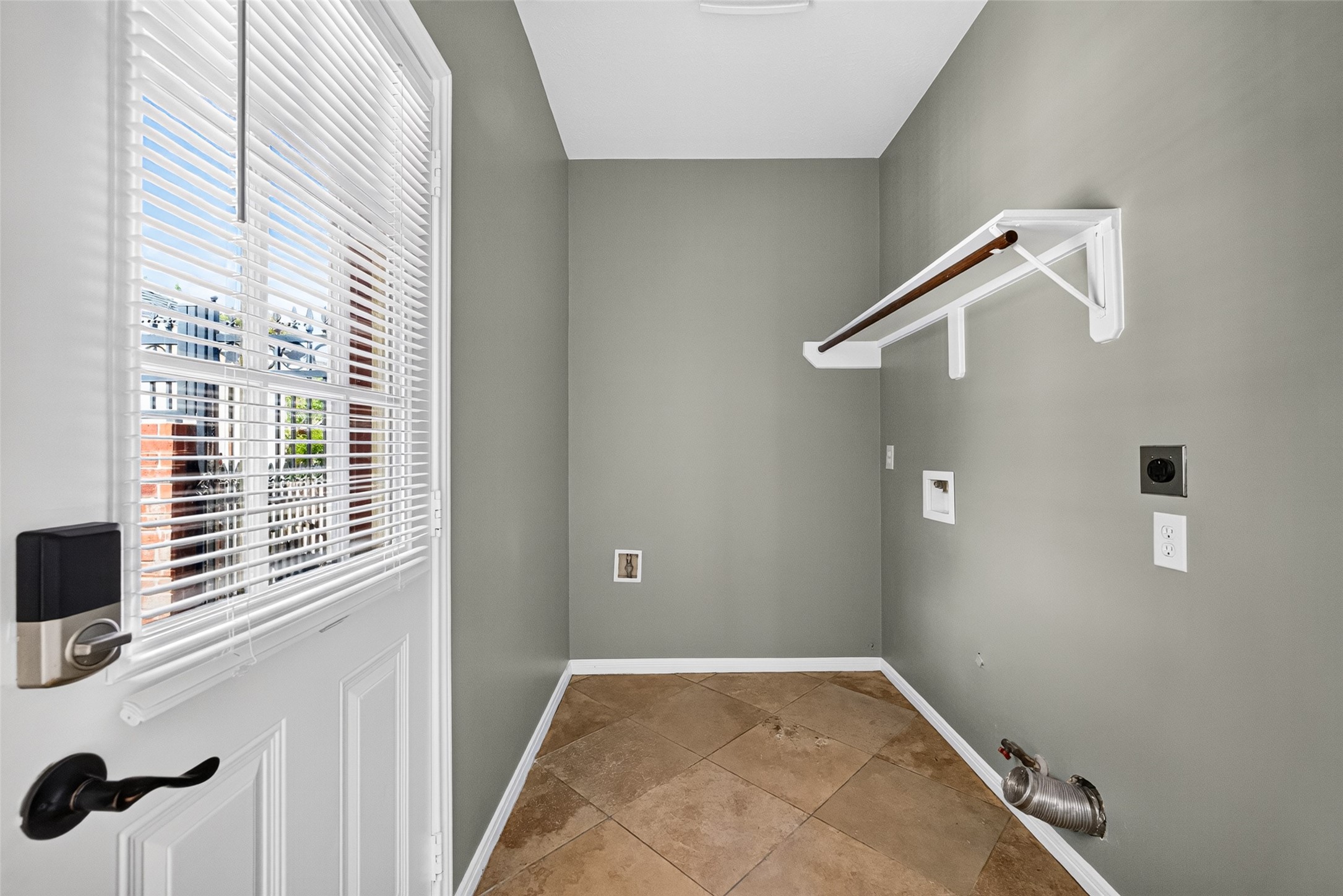 4521 Park Bend Drive Property Photo 23