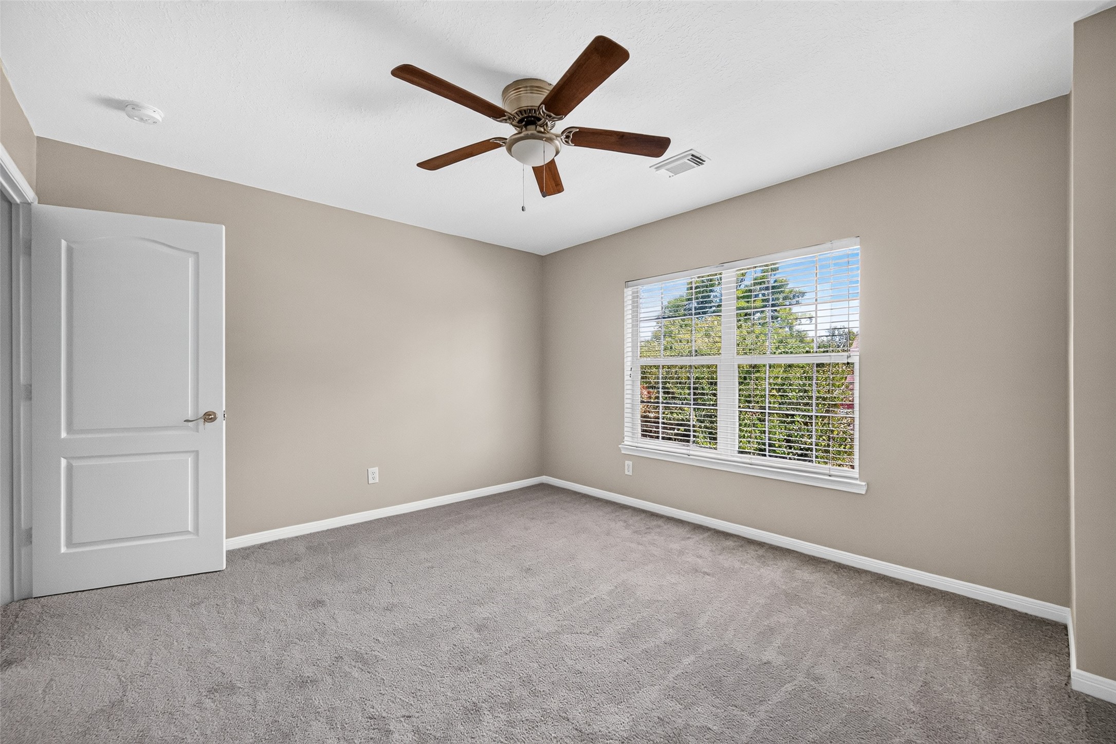 4521 Park Bend Drive Property Photo 32