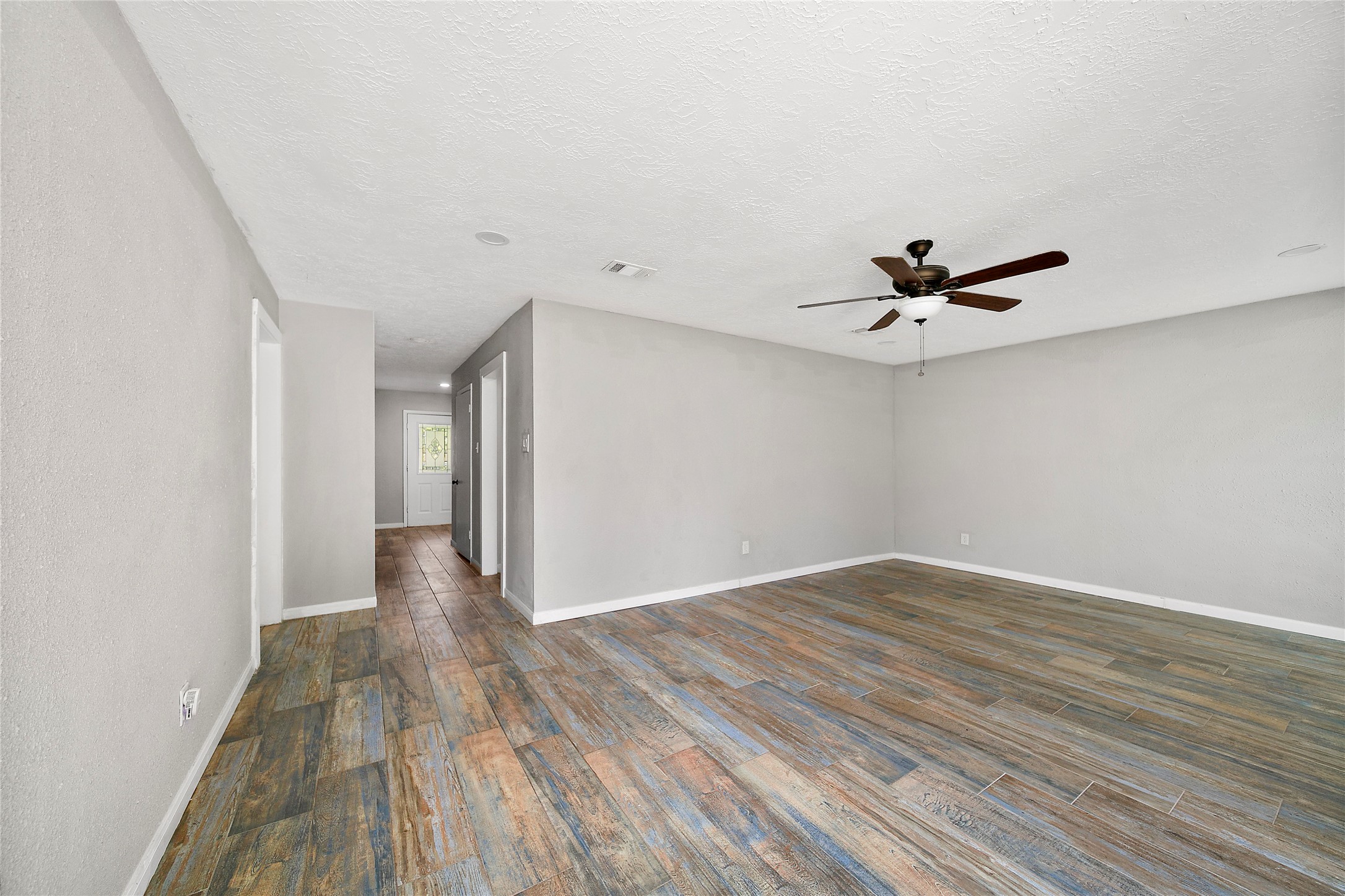 2907 Heritage House Drive Property Photo 15