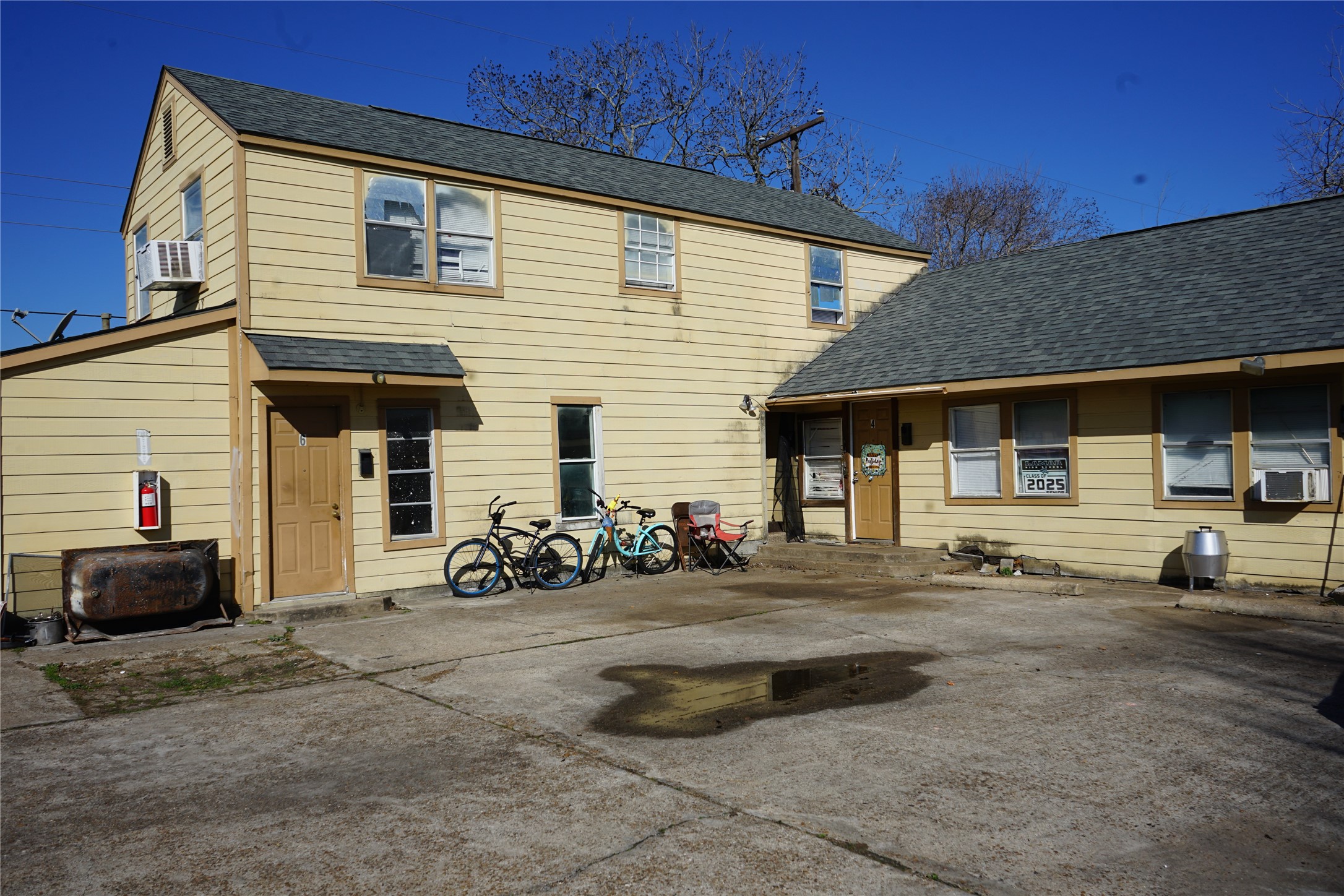 1026 Miles Street Property Photo 9