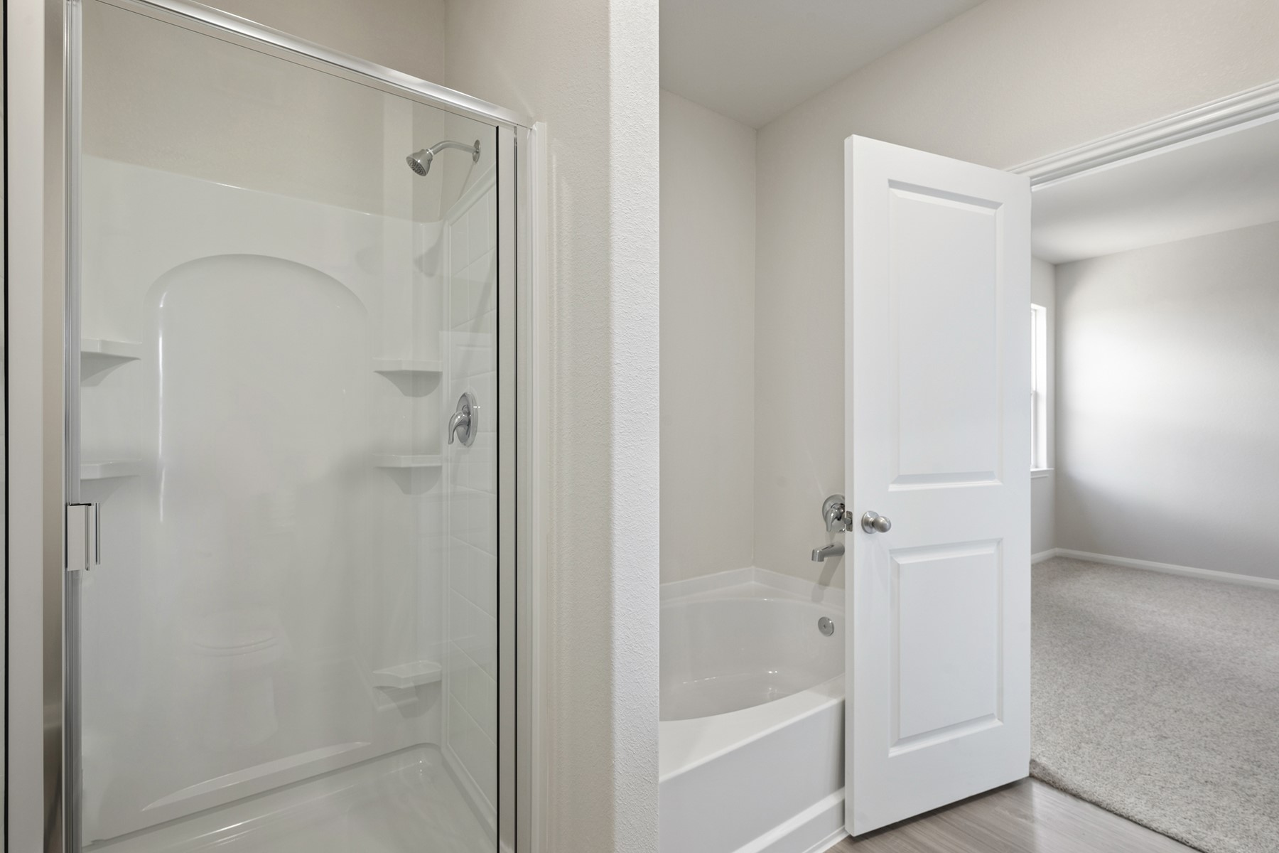 8803 New Jade Drive Property Photo 7