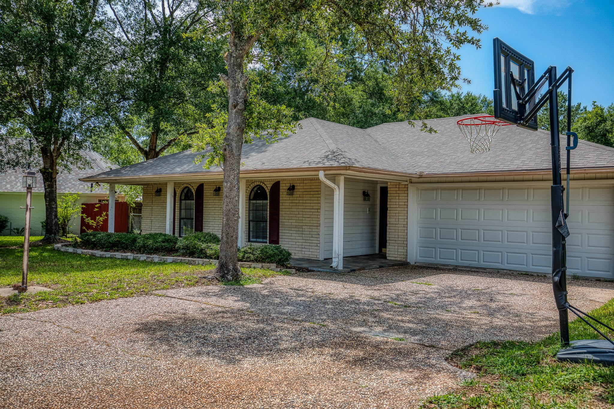 216 Duerr Drive Property Photo 1