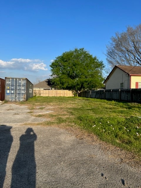 8409 Woodward St Street Property Photo