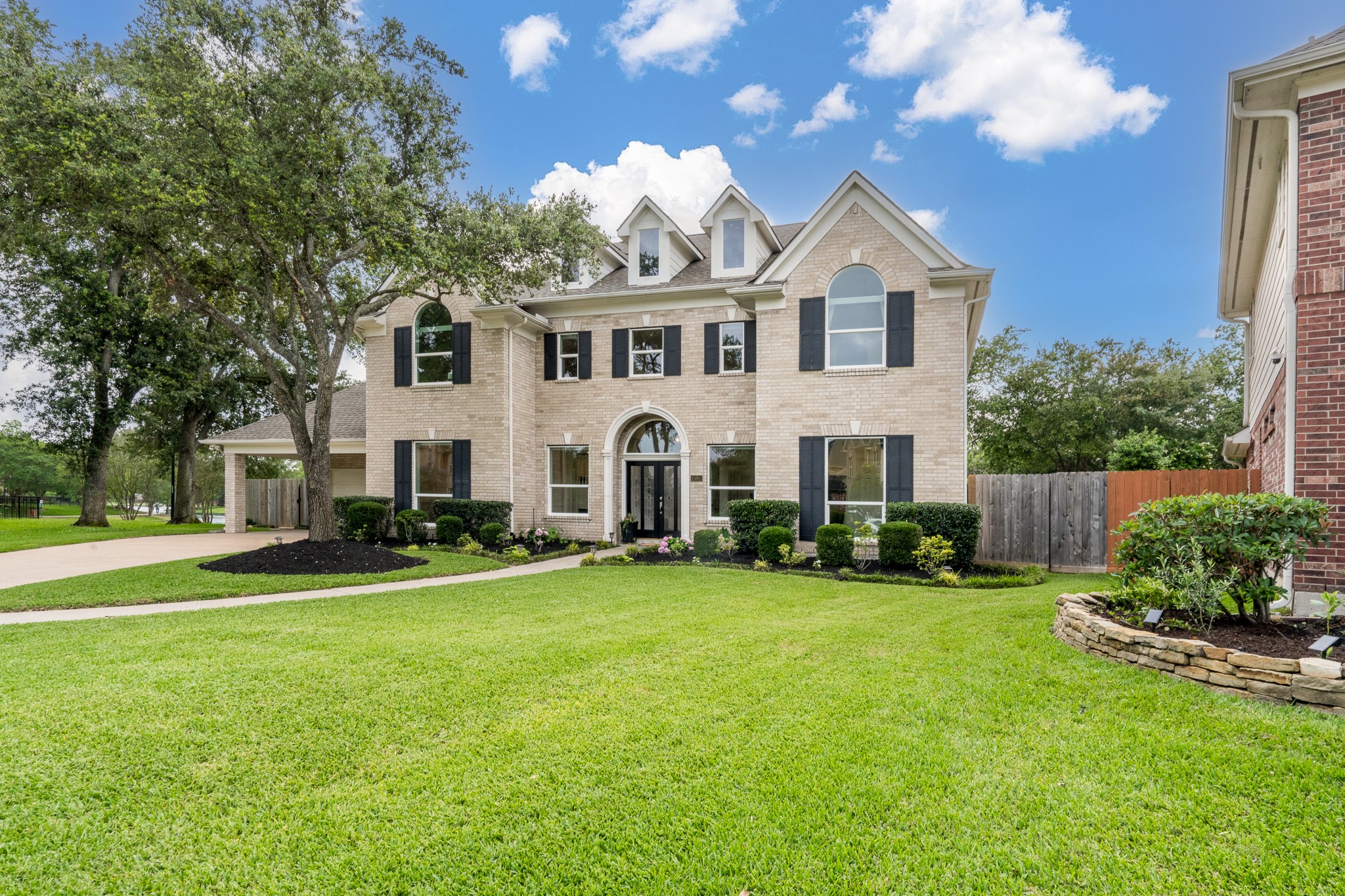 15903 Lake Loop Drive Property Photo 1