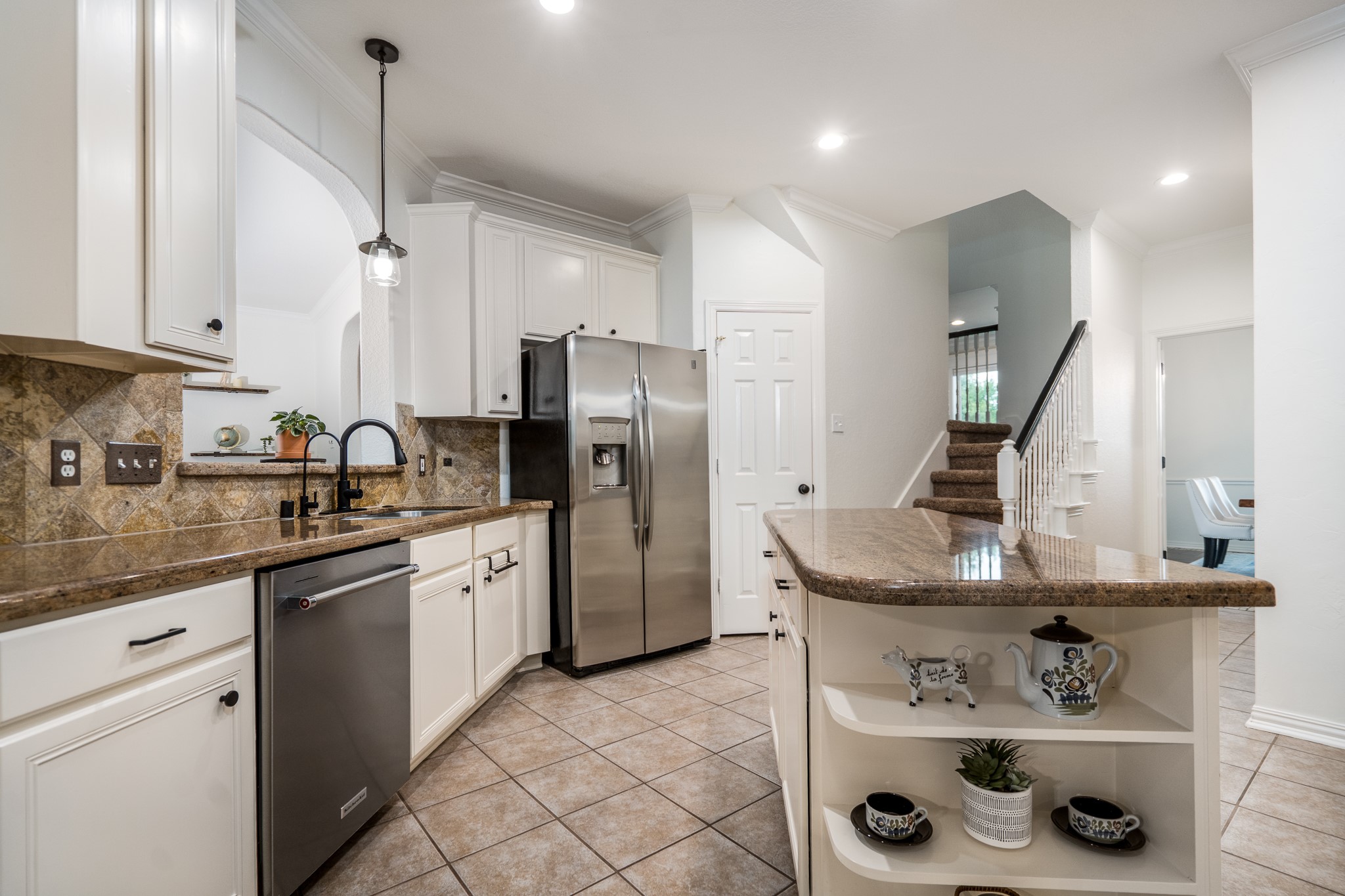 15903 Lake Loop Drive Property Photo 13