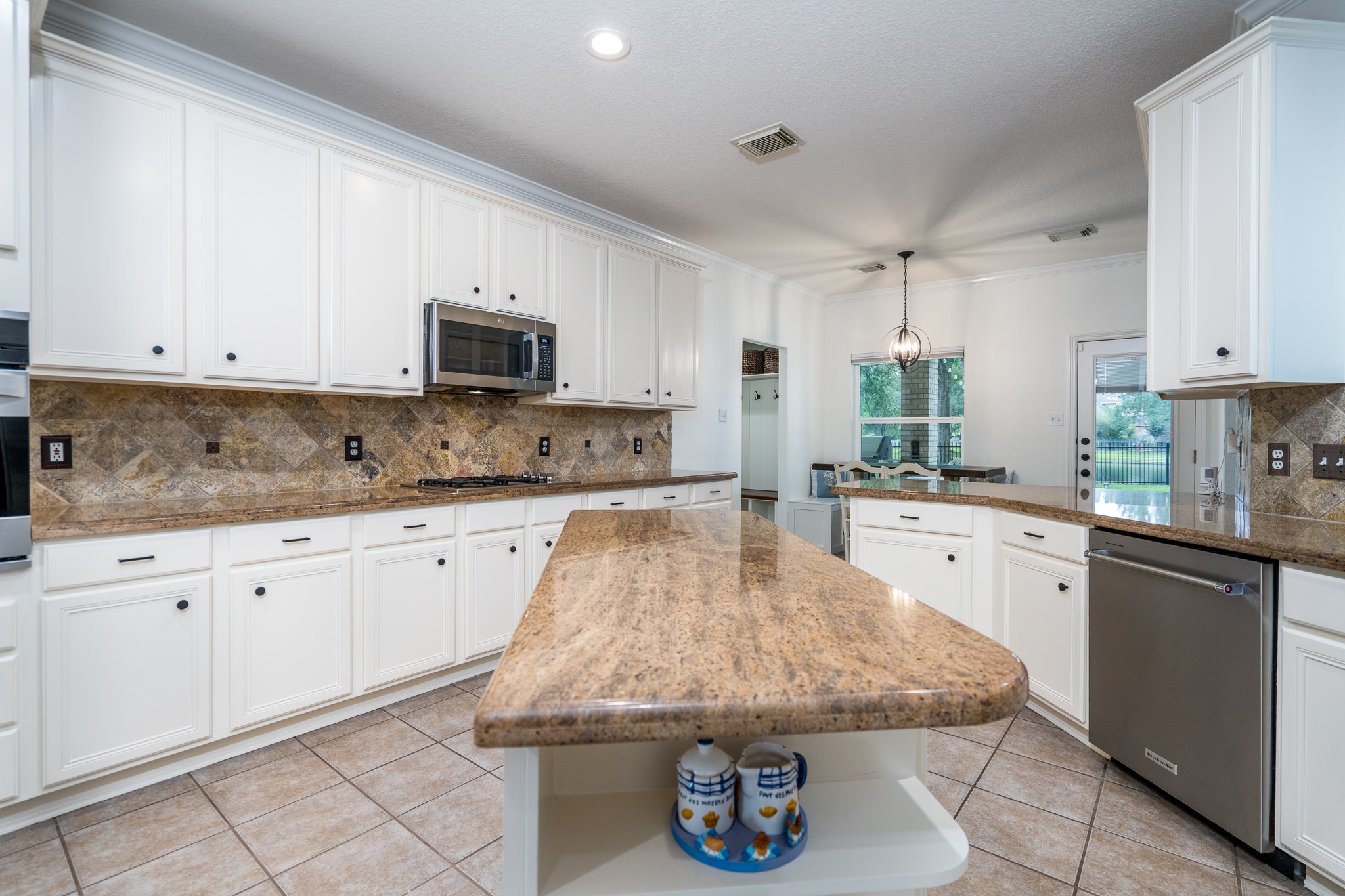 15903 Lake Loop Drive Property Photo 15