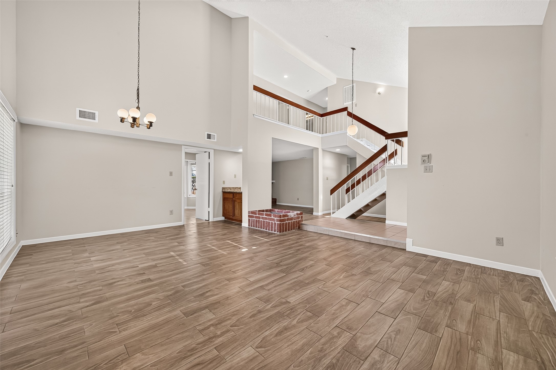 2215 Brook View Lane Property Photo 10