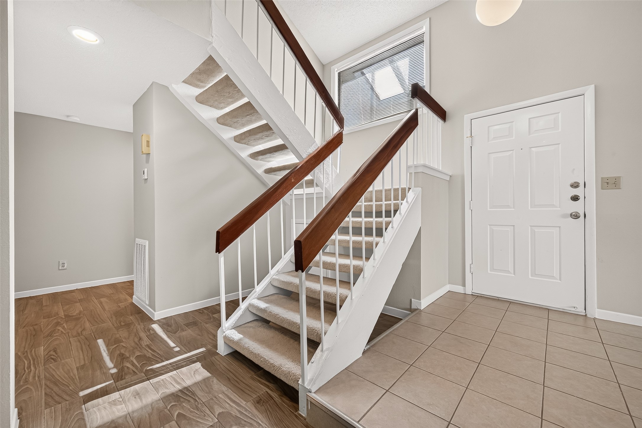 2215 Brook View Lane Property Photo 18