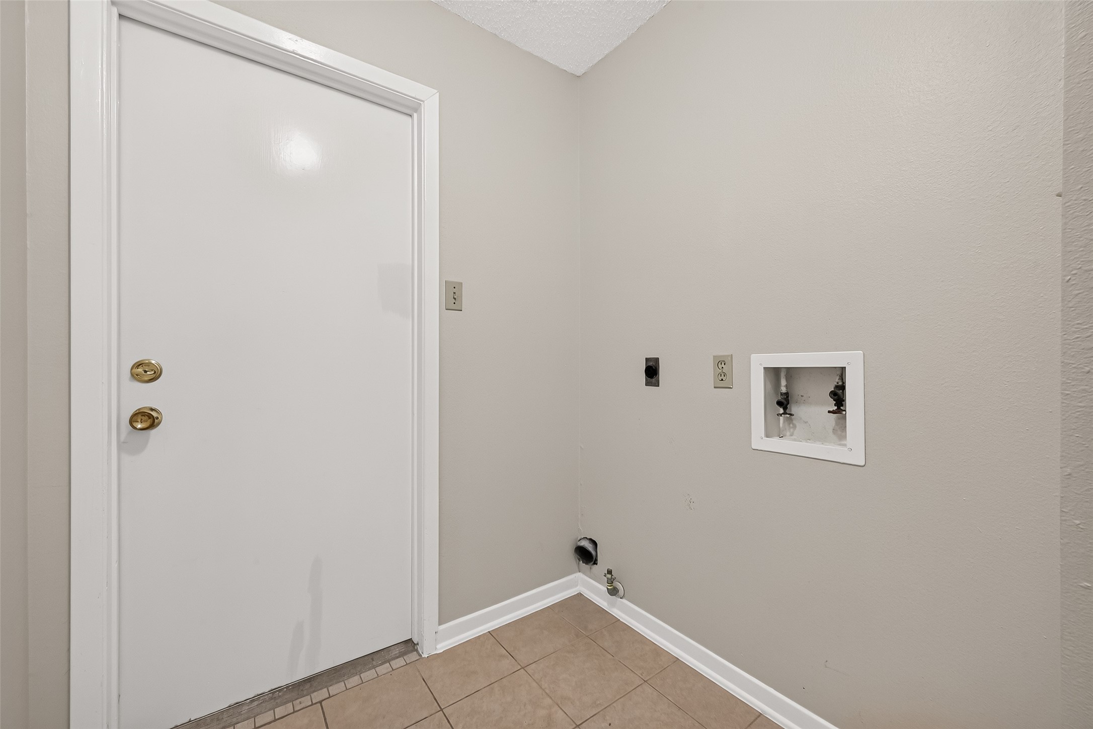 2215 Brook View Lane Property Photo 26