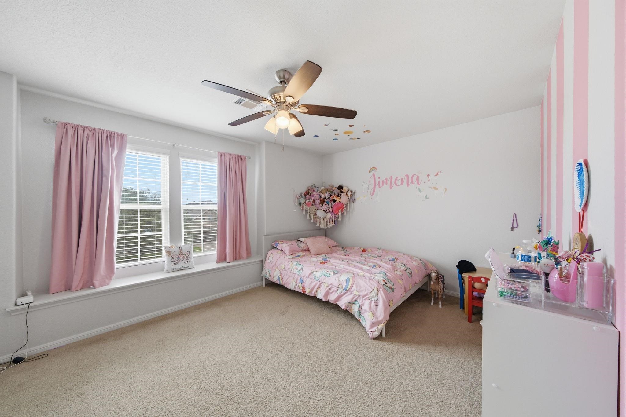 5323 Ivory Glass Drive Property Photo 6