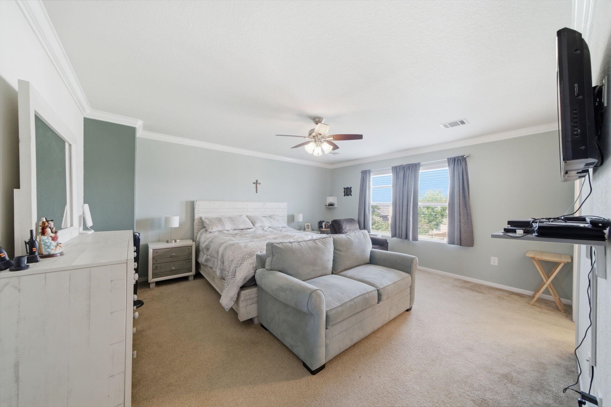 5323 Ivory Glass Drive Property Photo 7