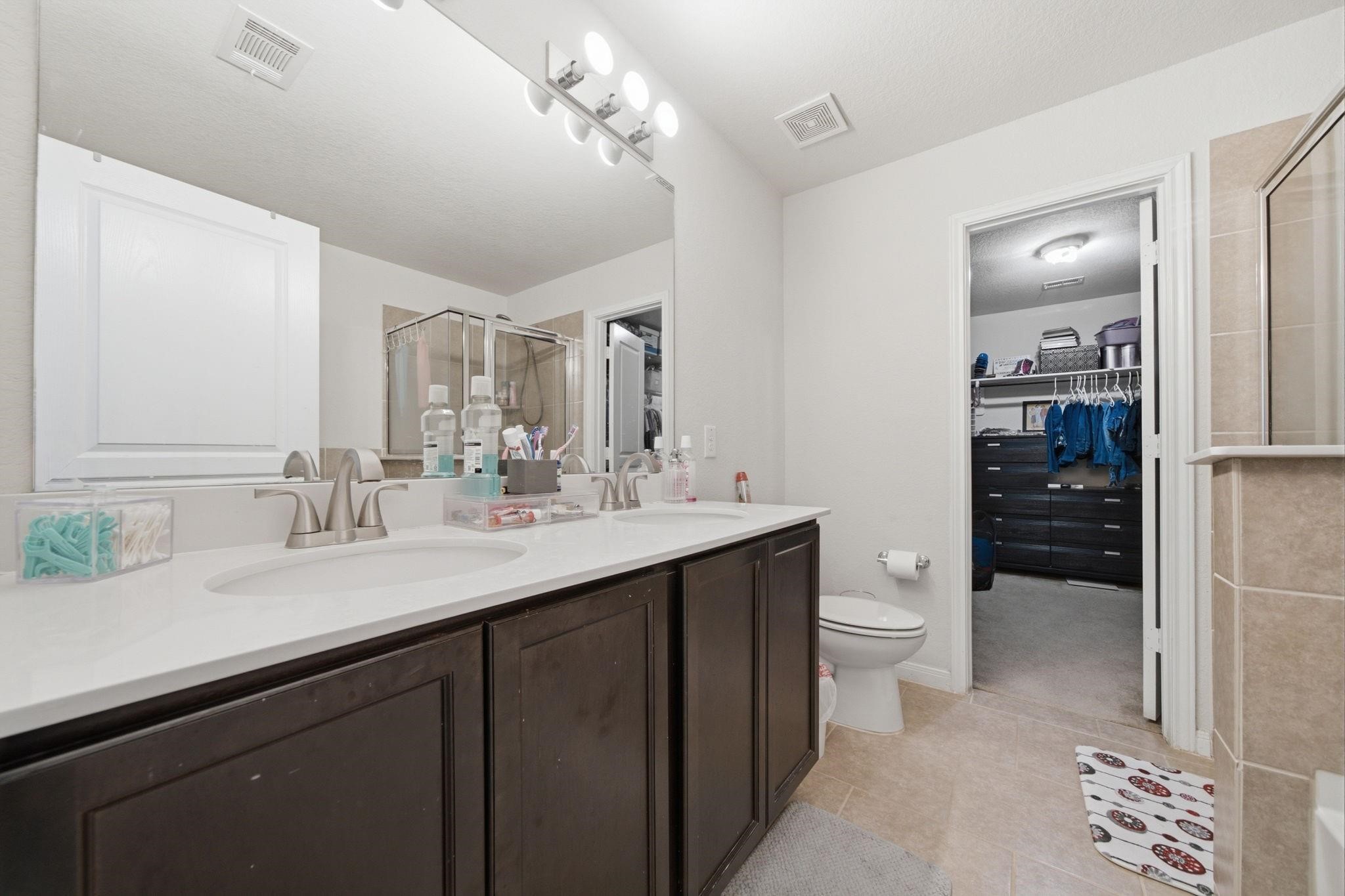 5323 Ivory Glass Drive Property Photo 8