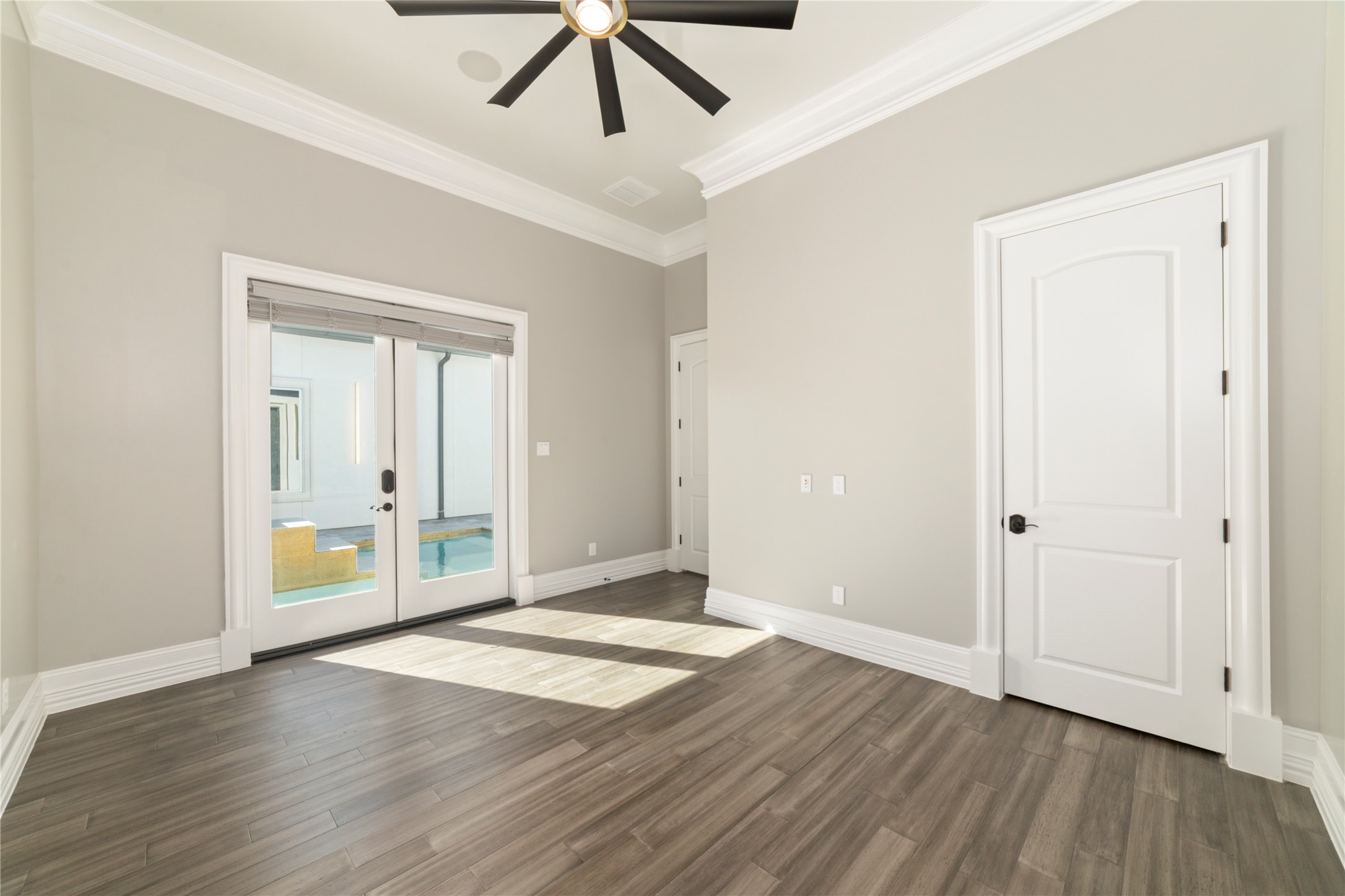 2 Little Sorrell Court Property Photo 37