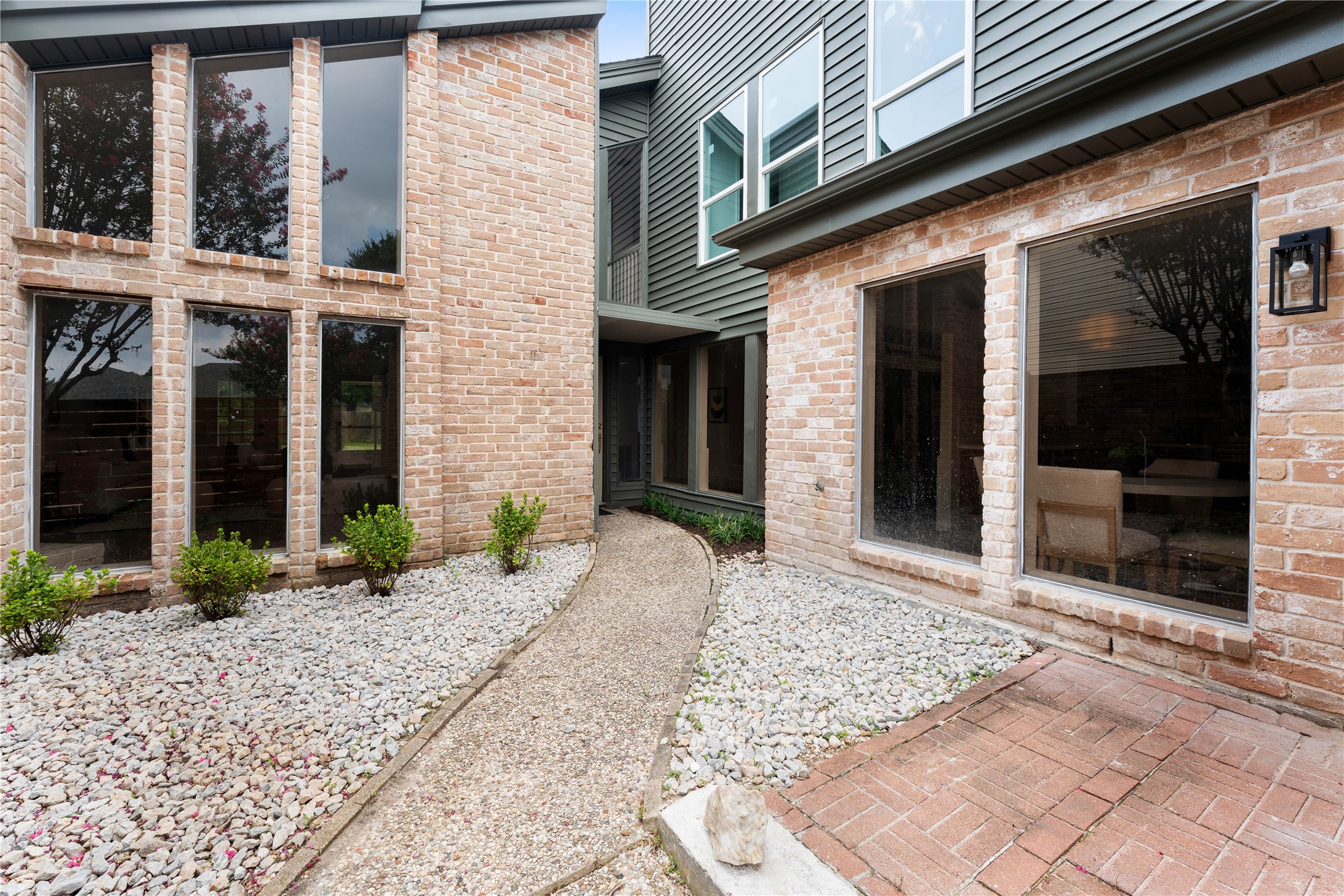 12223 Gladewick Drive Property Photo 3