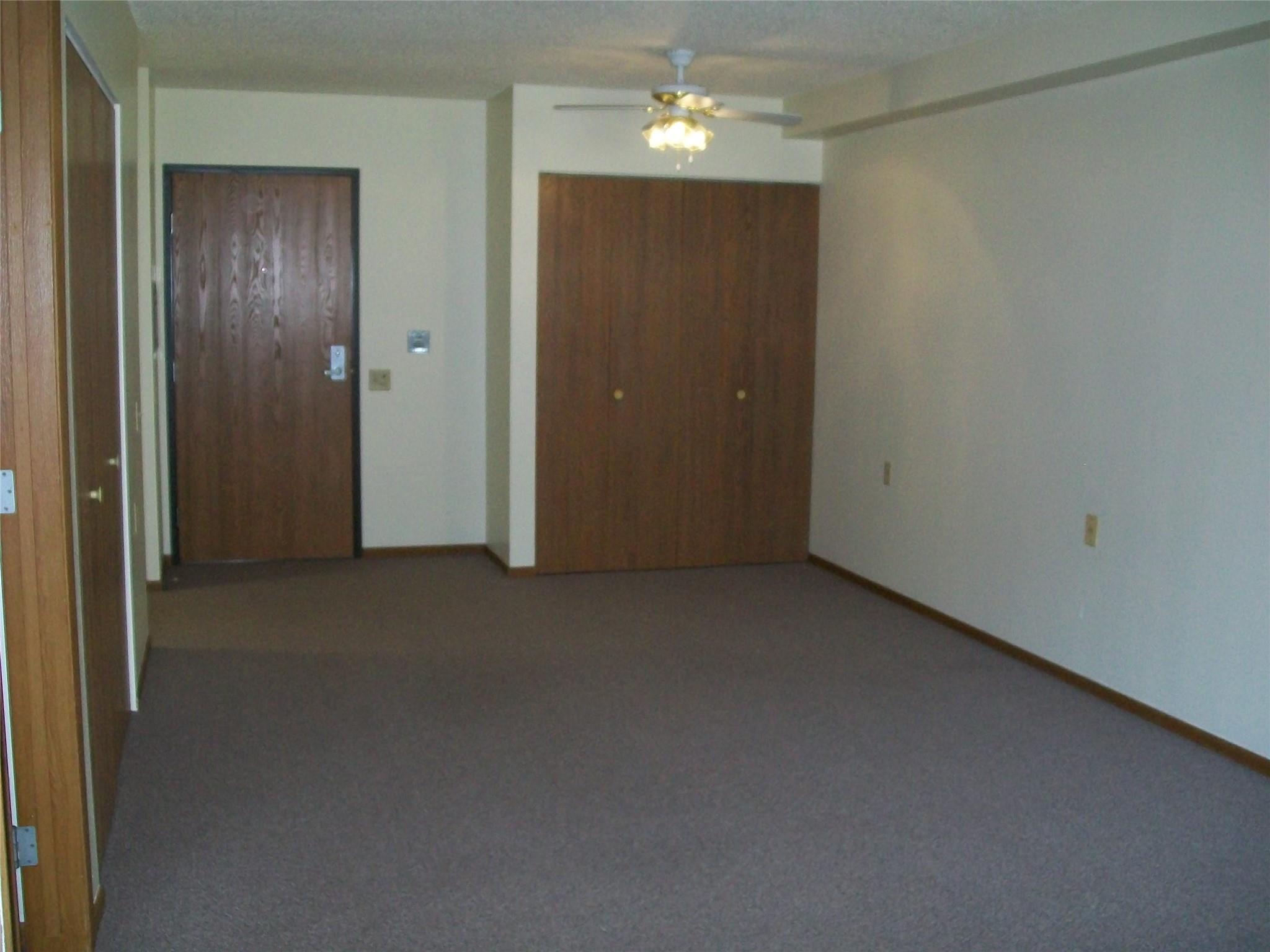 1224 E Avenue Street Property Photo 8