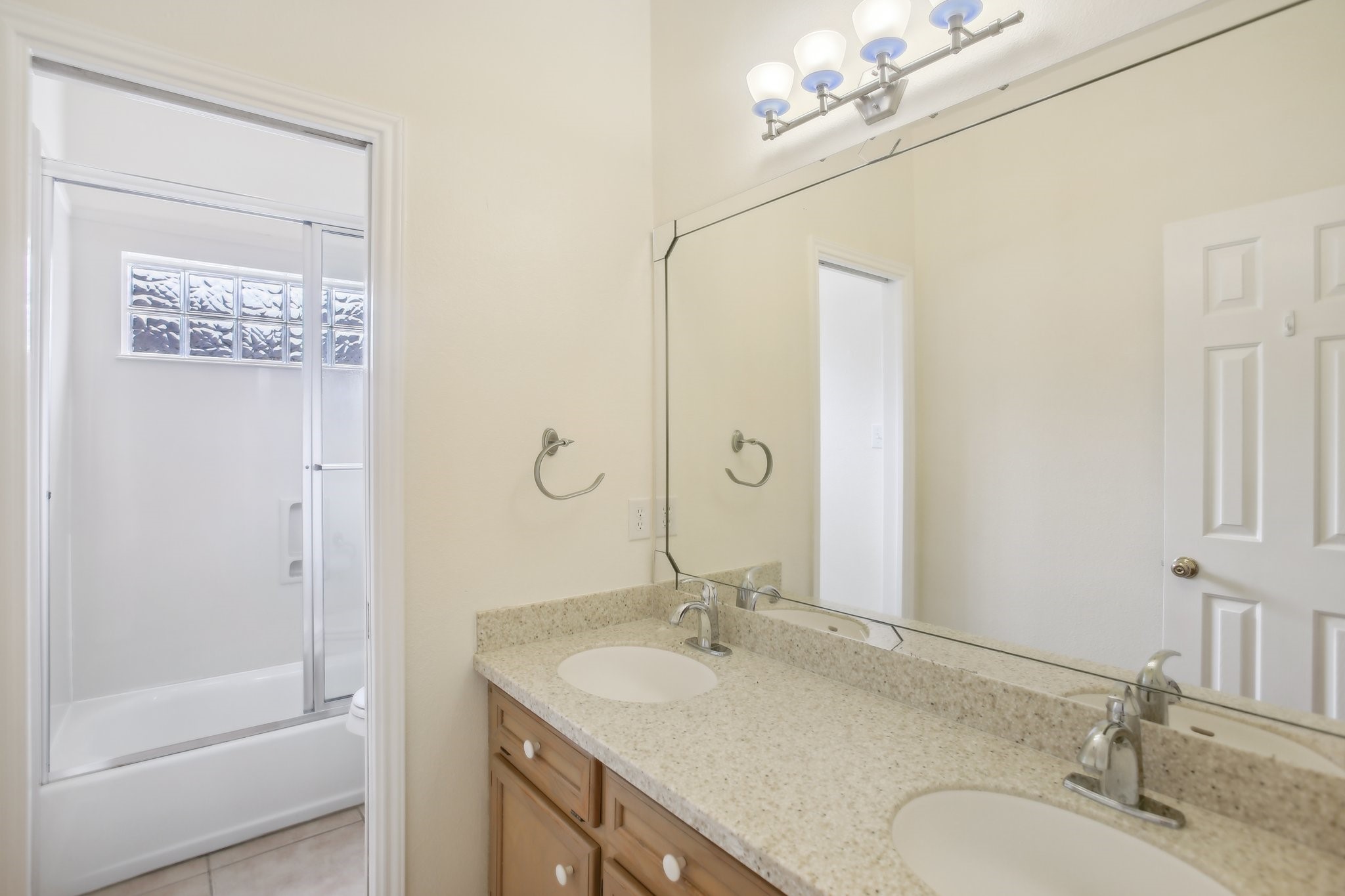 1418 Magnolia Bend W Property Photo 19