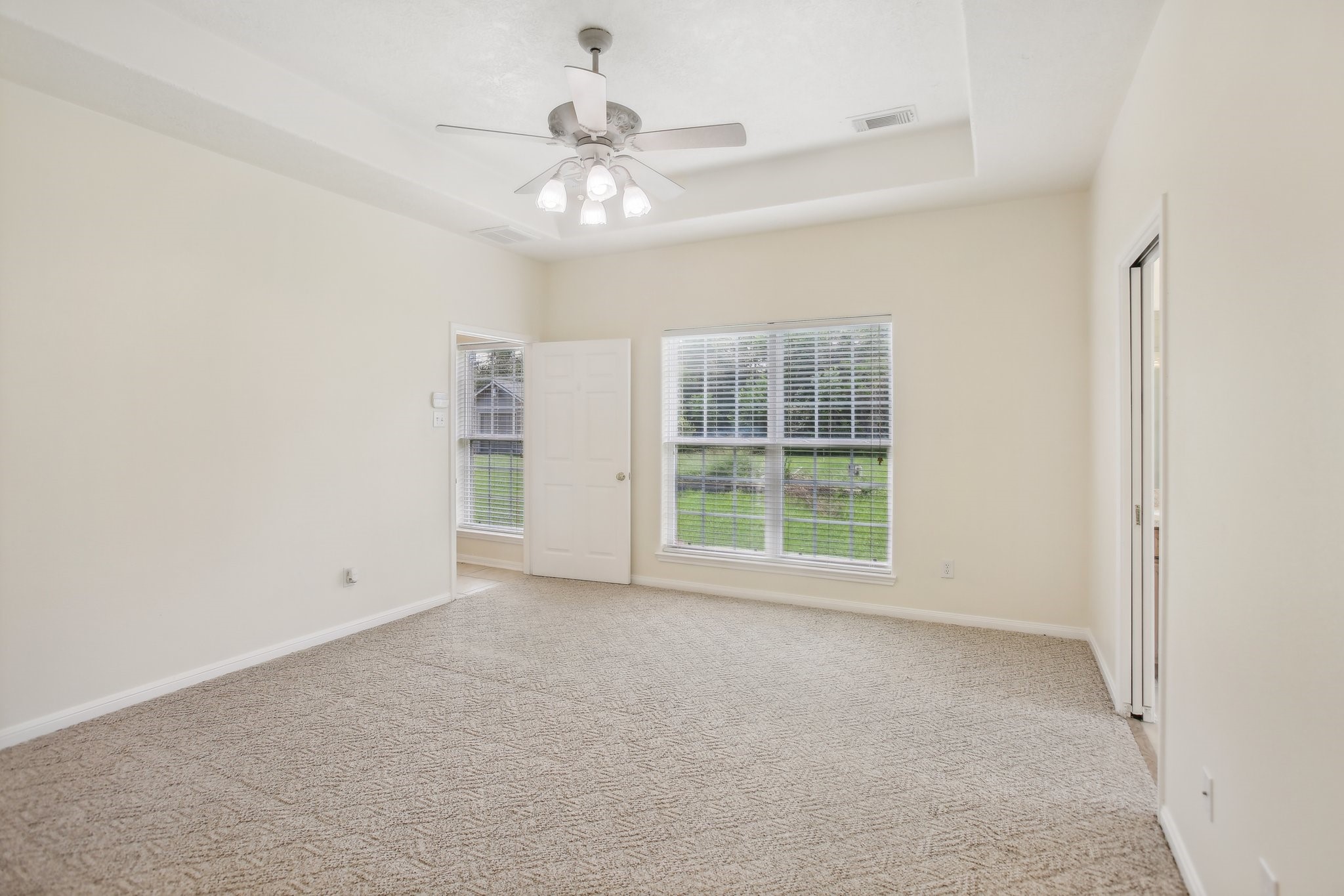 1418 Magnolia Bend W Property Photo 22