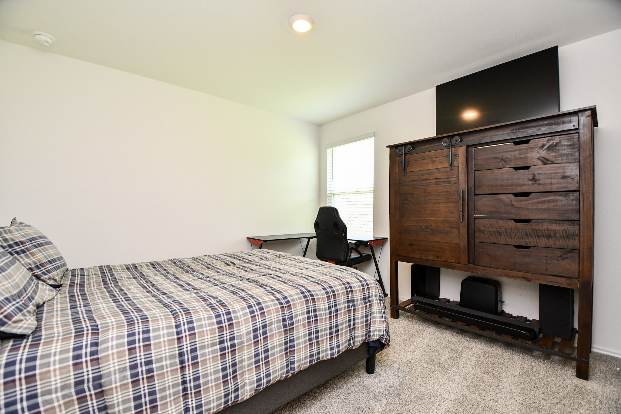 3008 Bur Landing Lane Property Photo 13