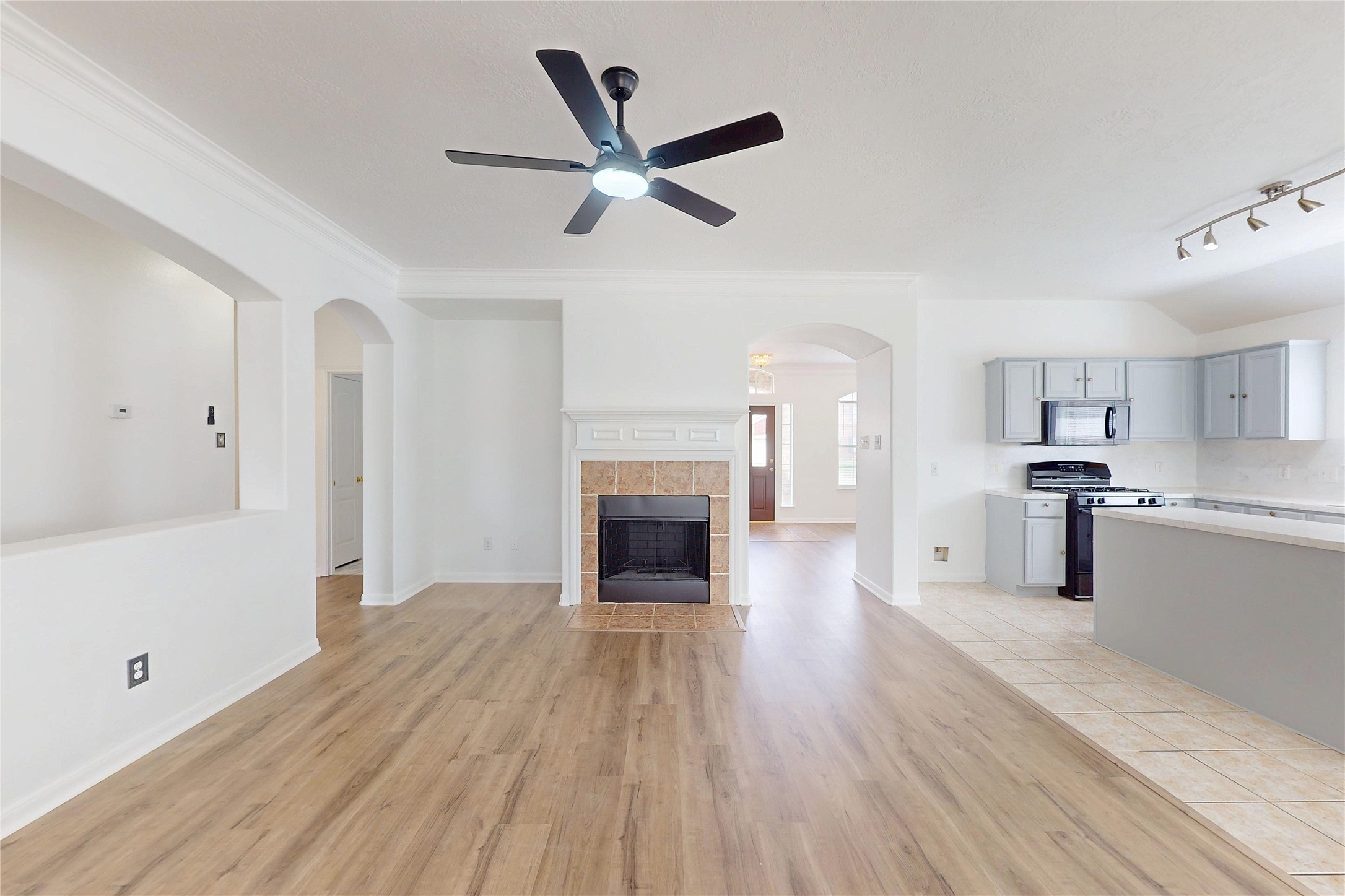9324 Royal Way Property Photo 9
