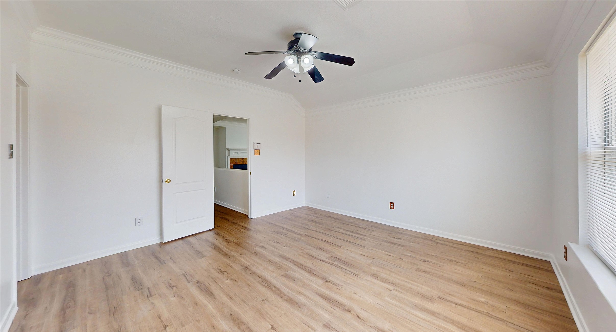 9324 Royal Way Property Photo 17