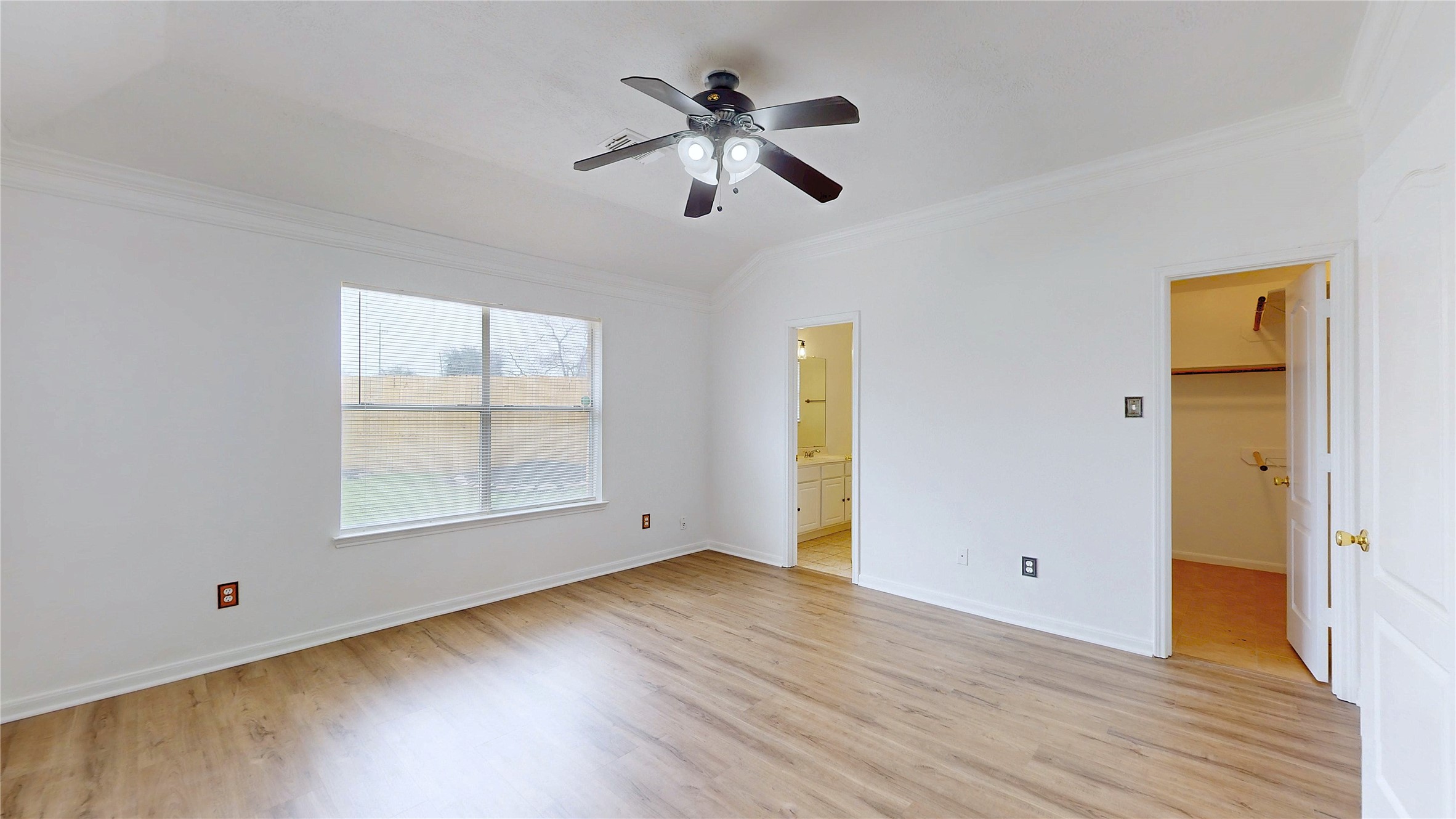 9324 Royal Way Property Photo 18