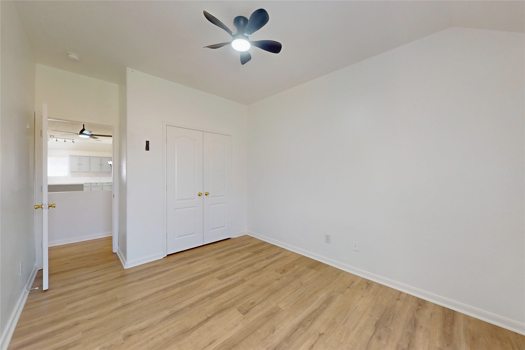 9324 Royal Way Property Photo 22
