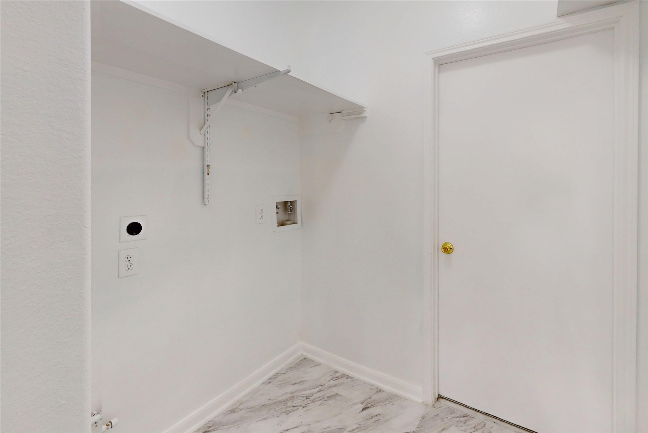 9324 Royal Way Property Photo 27