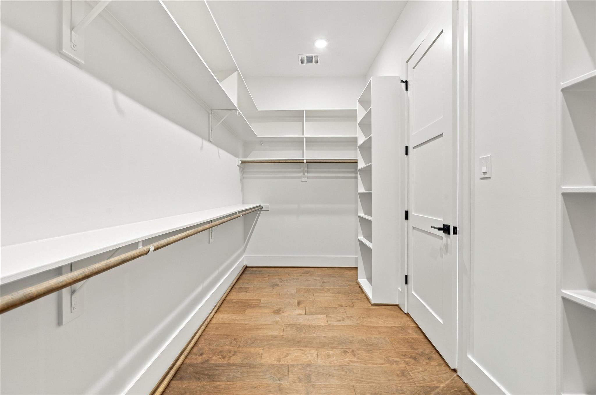 1310 Nagle Street Property Photo 12