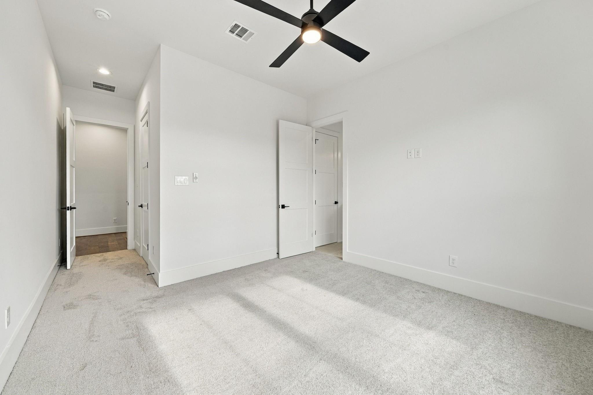 1310 Nagle Street Property Photo 17