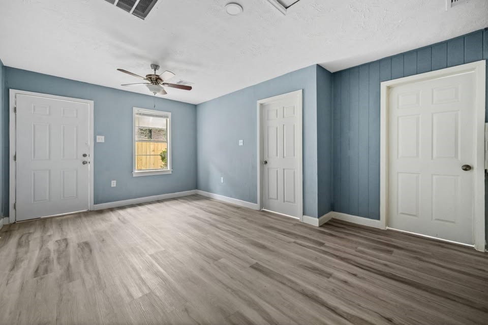 3425 Nettleton Street Property Photo 9