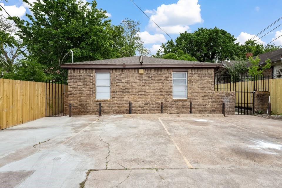 3425 Nettleton Street Property Photo 11