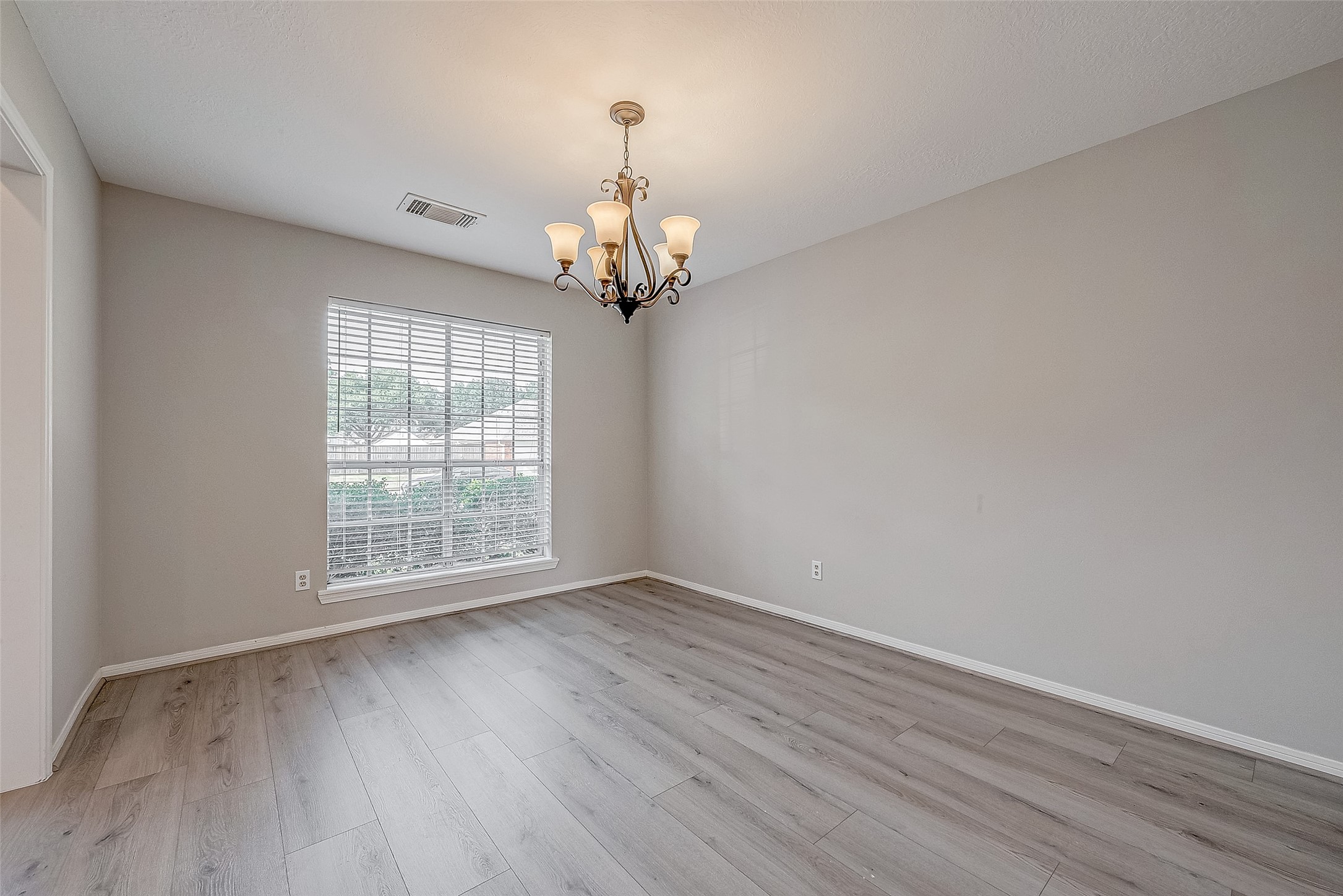 7218 Glen Rosa Drive Property Photo 7