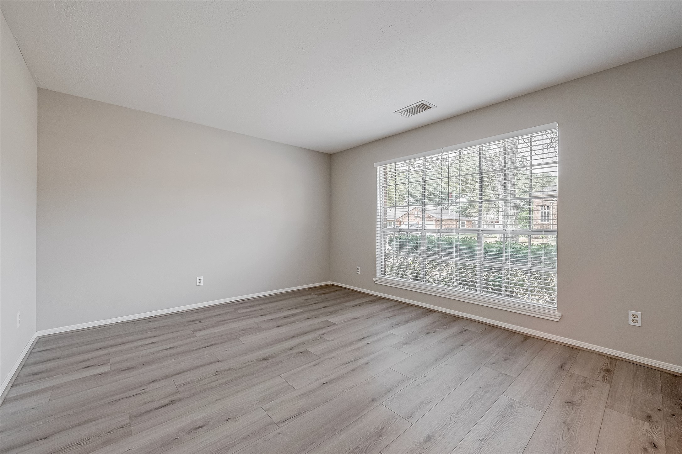 7218 Glen Rosa Drive Property Photo 8