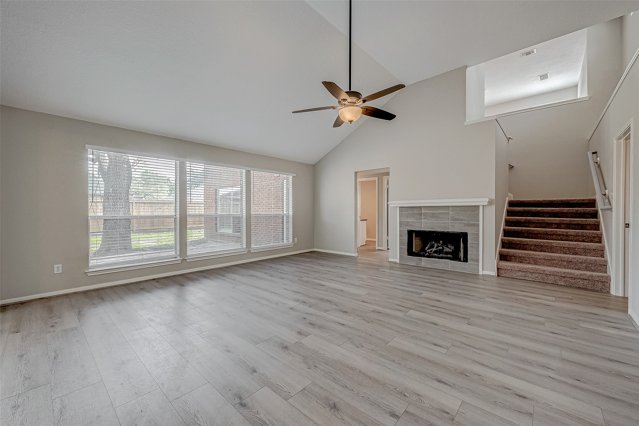 7218 Glen Rosa Drive Property Photo 11