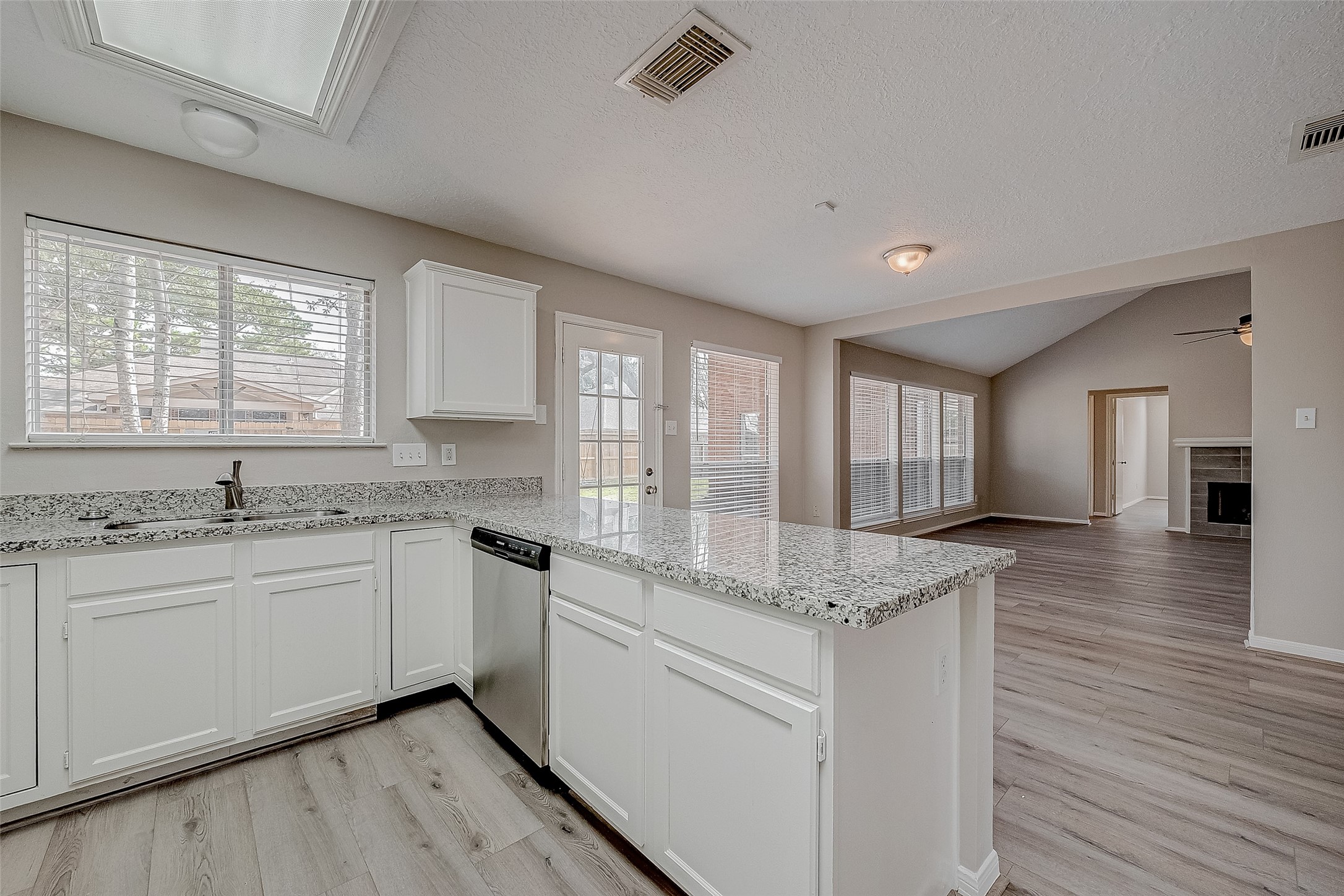 7218 Glen Rosa Drive Property Photo 21