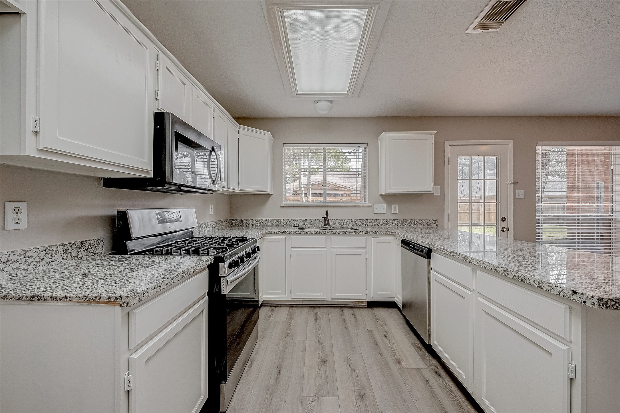 7218 Glen Rosa Drive Property Photo 22
