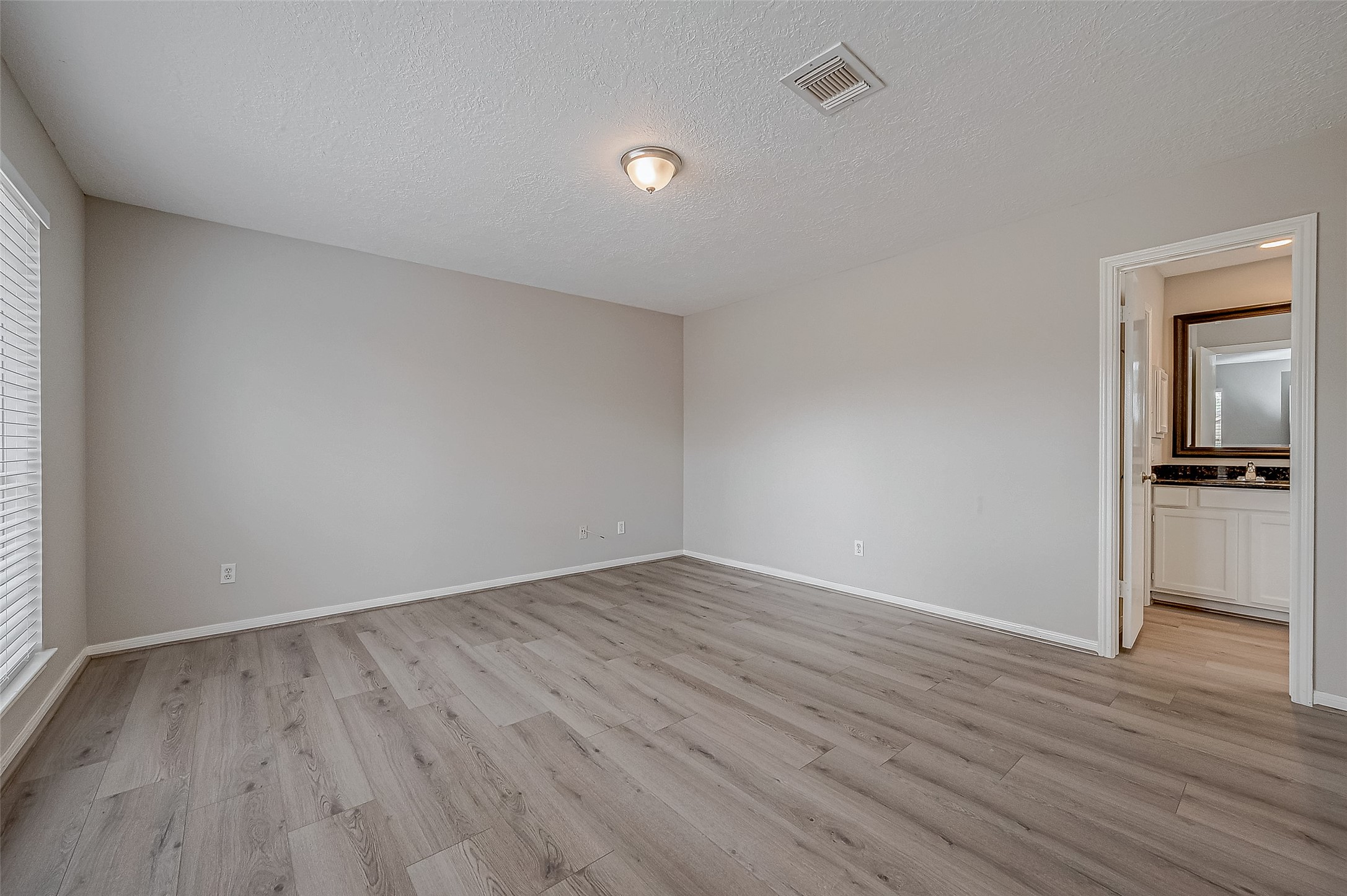 7218 Glen Rosa Drive Property Photo 26