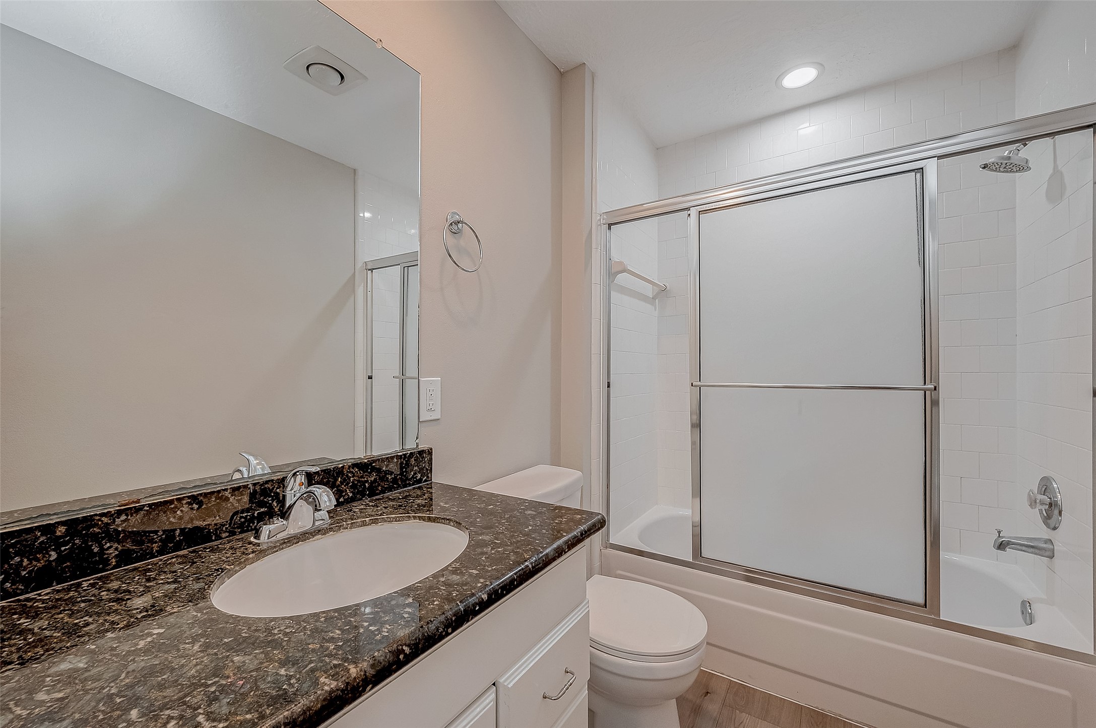 7218 Glen Rosa Drive Property Photo 32