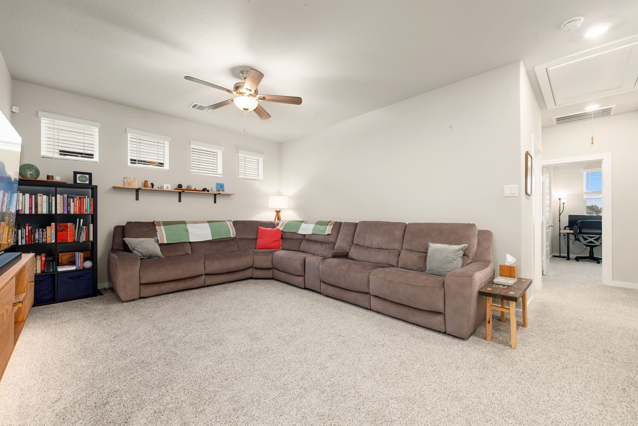3104 Valley Peak Drive Property Photo 14