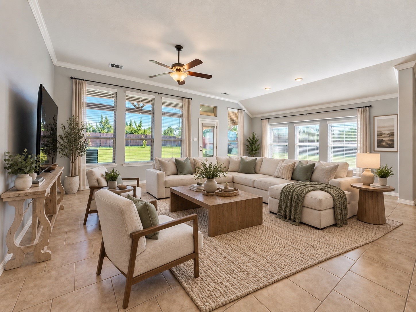18302 Rowand Path Property Photo 4