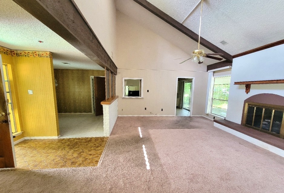 8420 Plantation Drive Property Photo 6