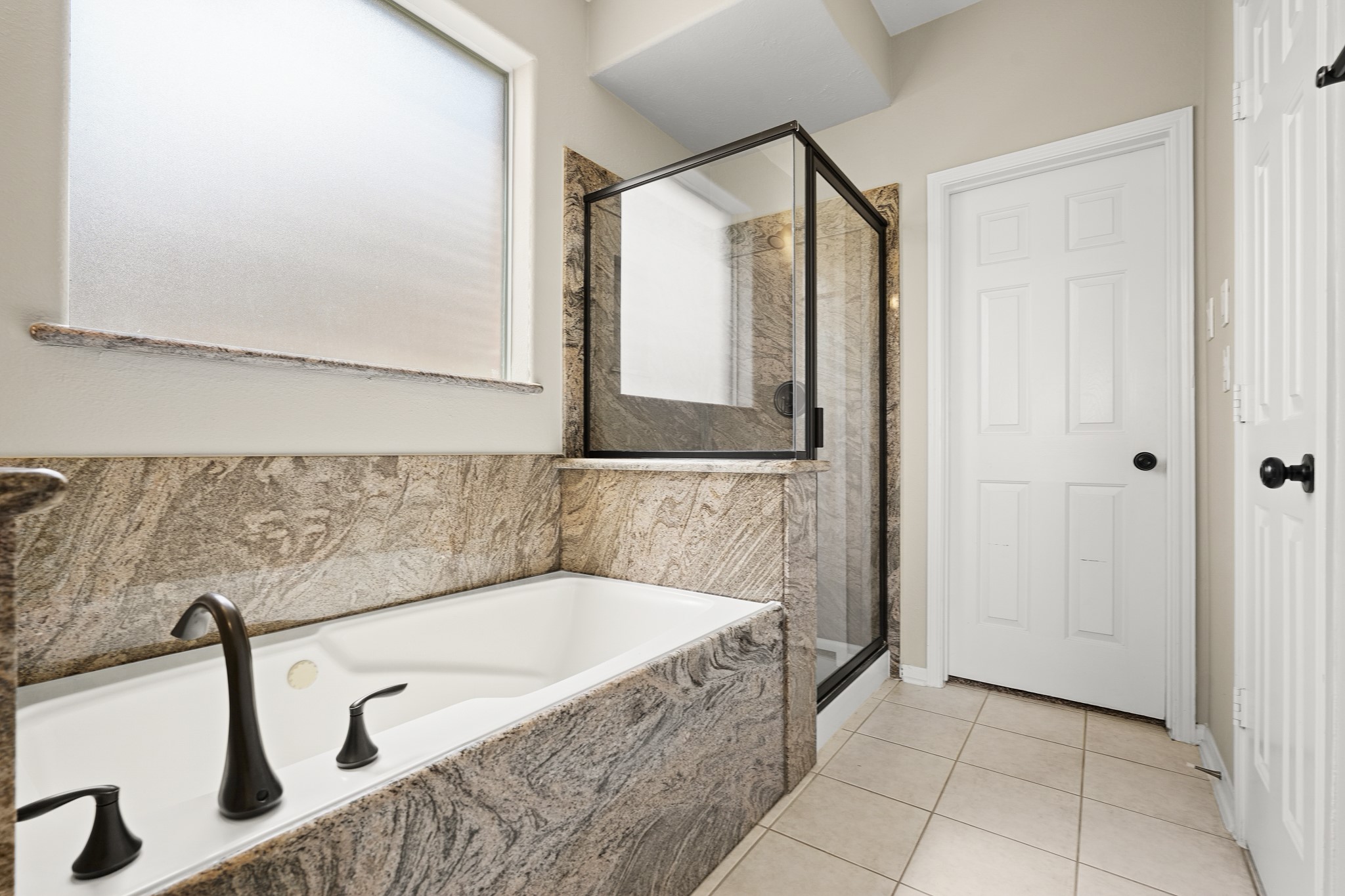 24543 Pelican Hill Drive Property Photo 14