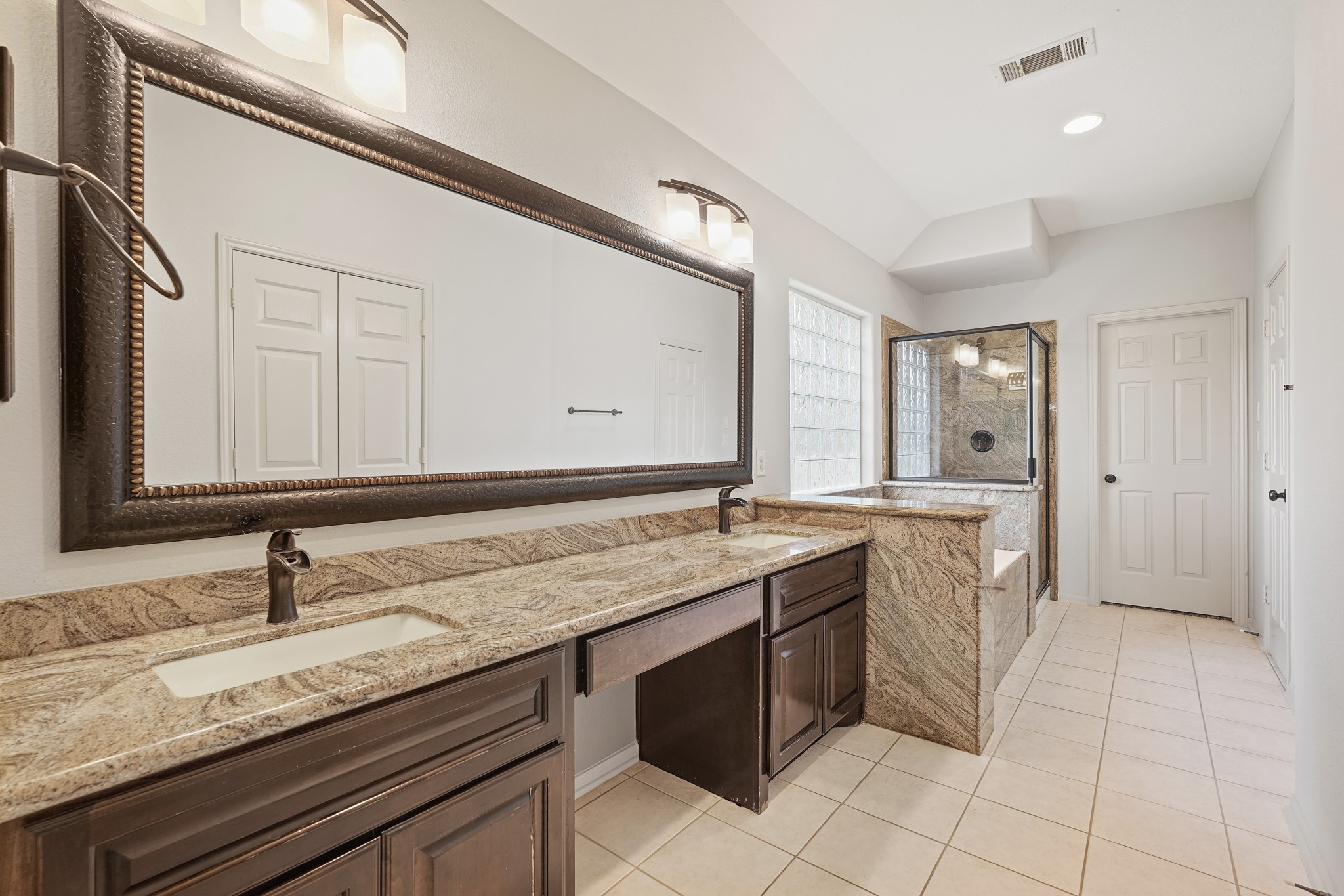 24543 Pelican Hill Drive Property Photo 17
