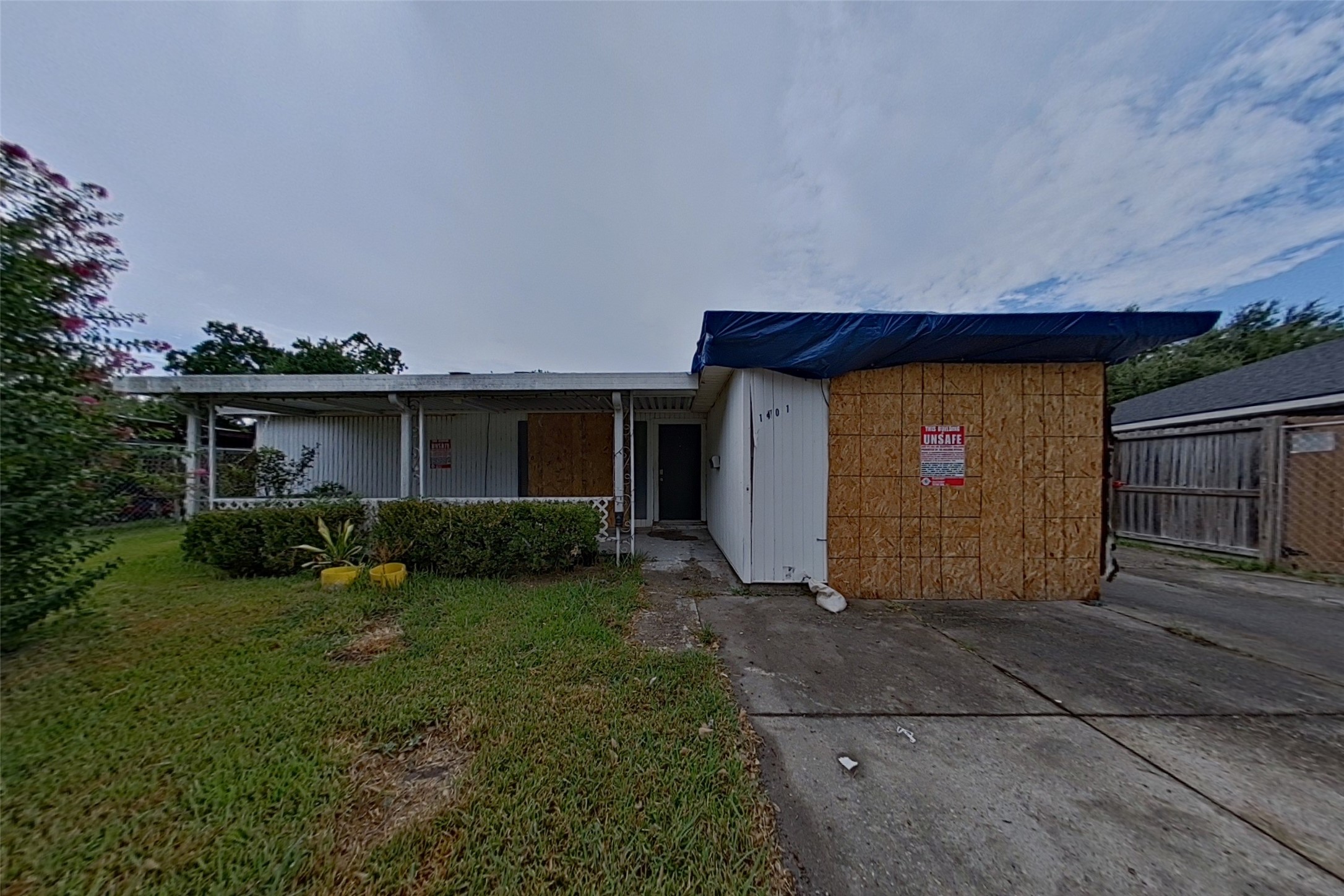 1401 N Nell Street Property Photo 1