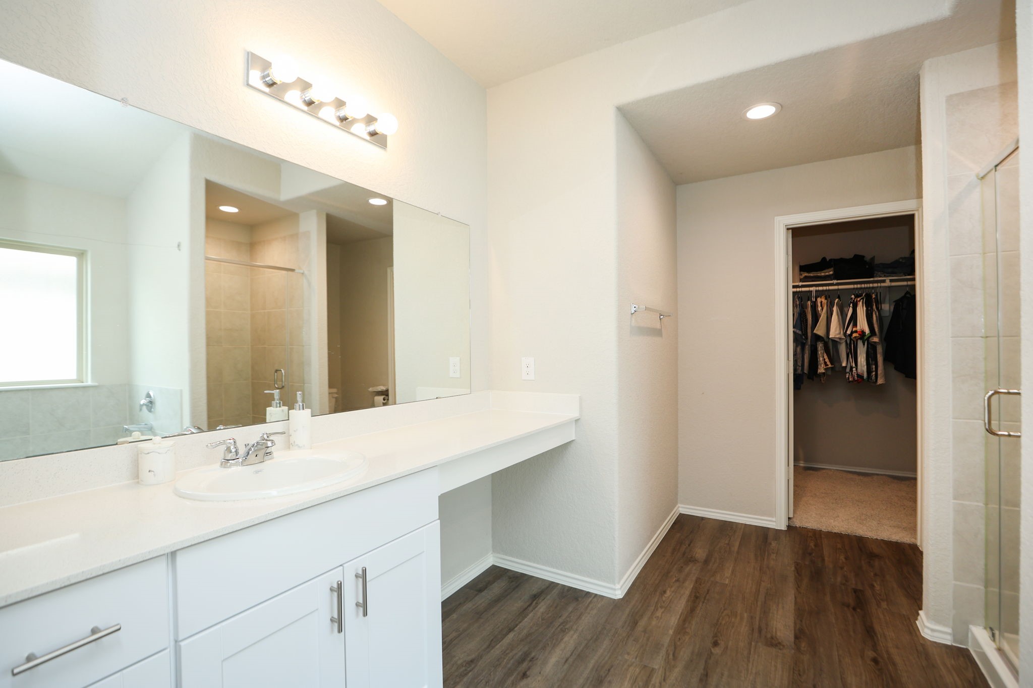 4227 Tulip Oak Drive Property Photo 14