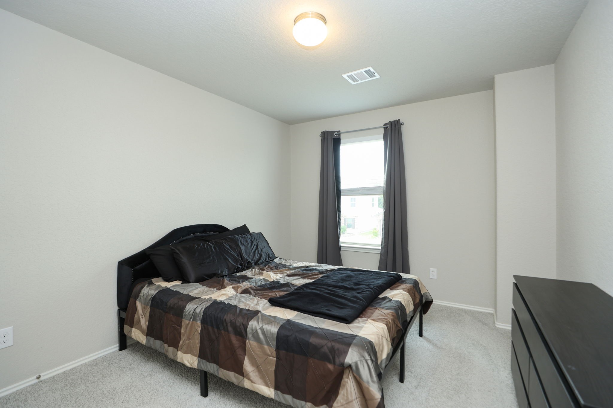 4227 Tulip Oak Drive Property Photo 21