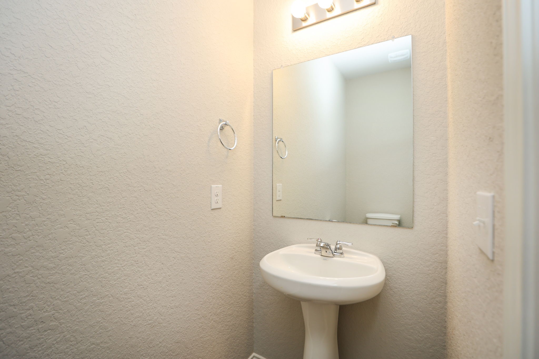 4227 Tulip Oak Drive Property Photo 27
