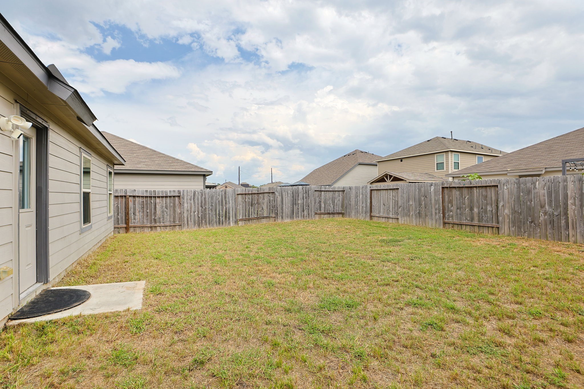 4227 Tulip Oak Drive Property Photo 28