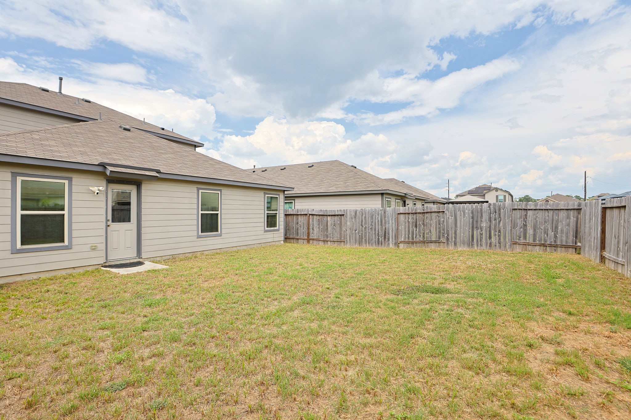 4227 Tulip Oak Drive Property Photo 29
