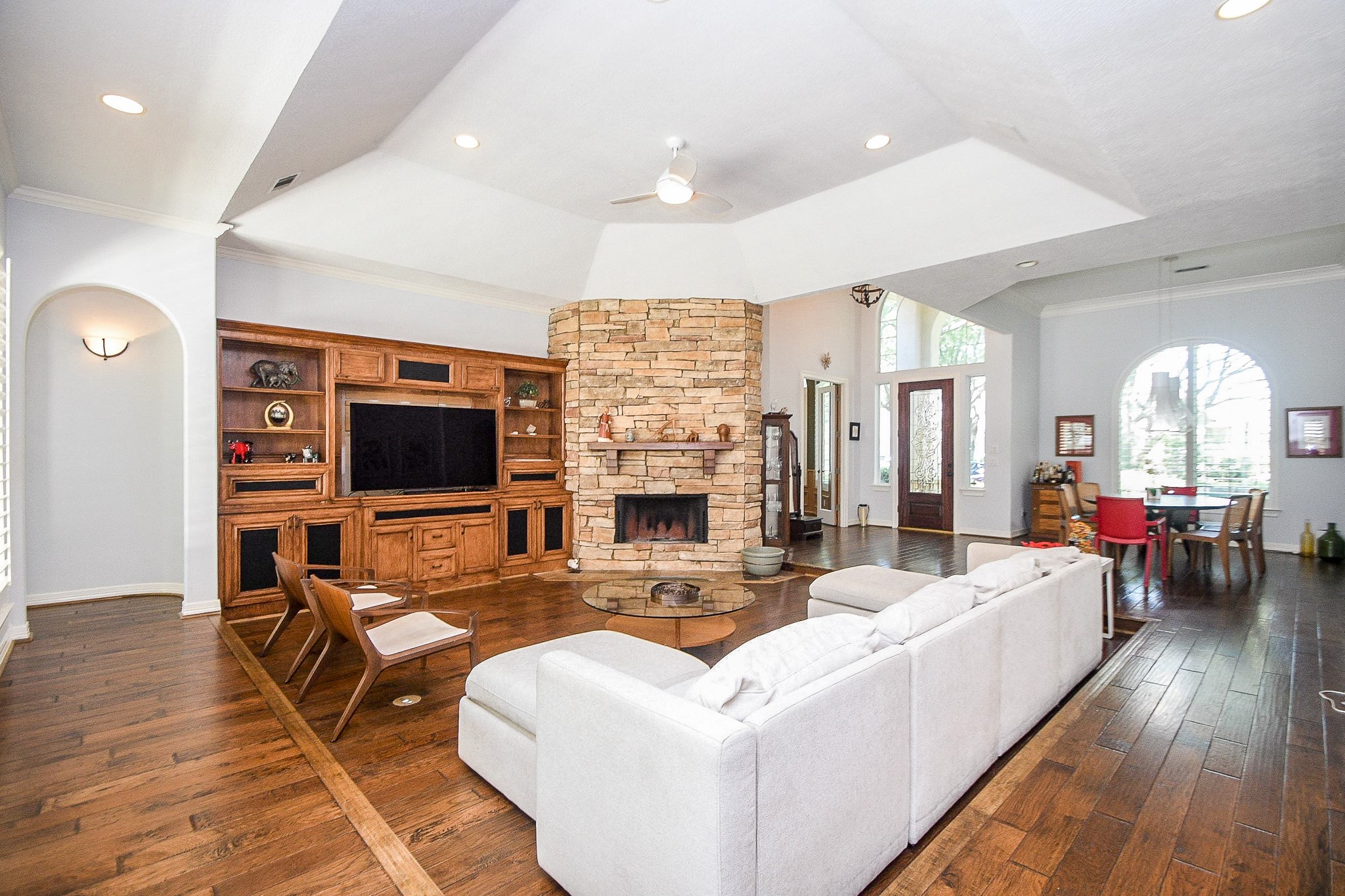 19 Clear Springs Court Property Photo 8